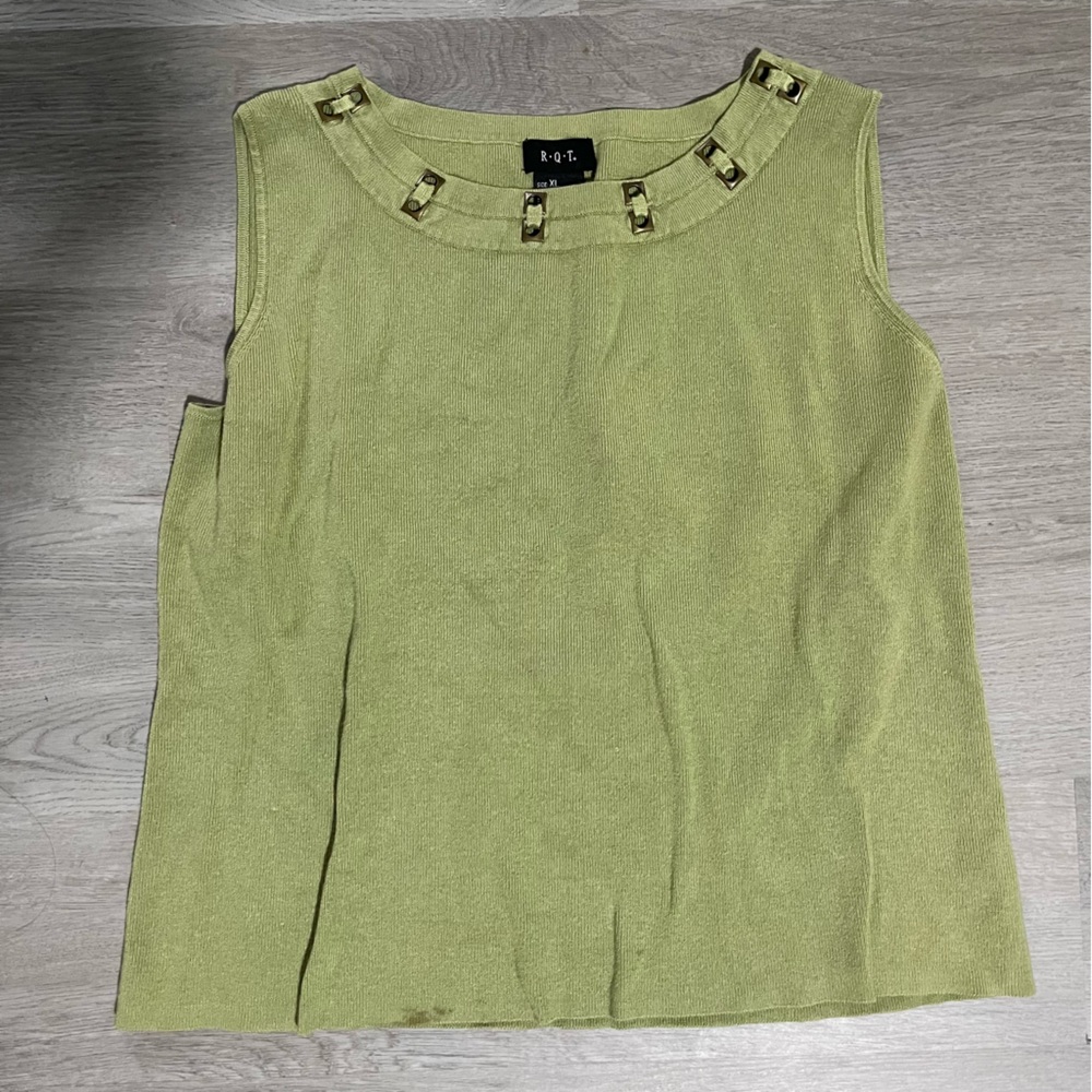 XL RQT Top